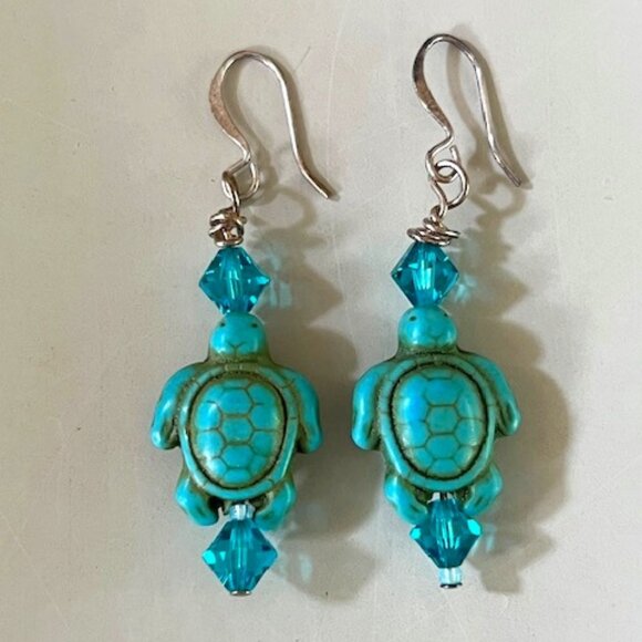 ☀️SALE☀️NEW Turtle earrings - turquoise - approx. 1 3/4" - Picture 1 of 3